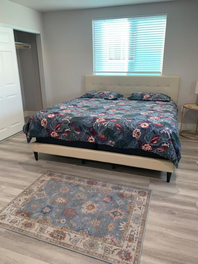 Private Room In New Appartment With Full Bath Los Angeles Kültér fotó